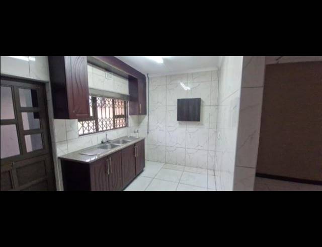 4 BEDROOM HOUSE FOR SALE IN ARBORETUM